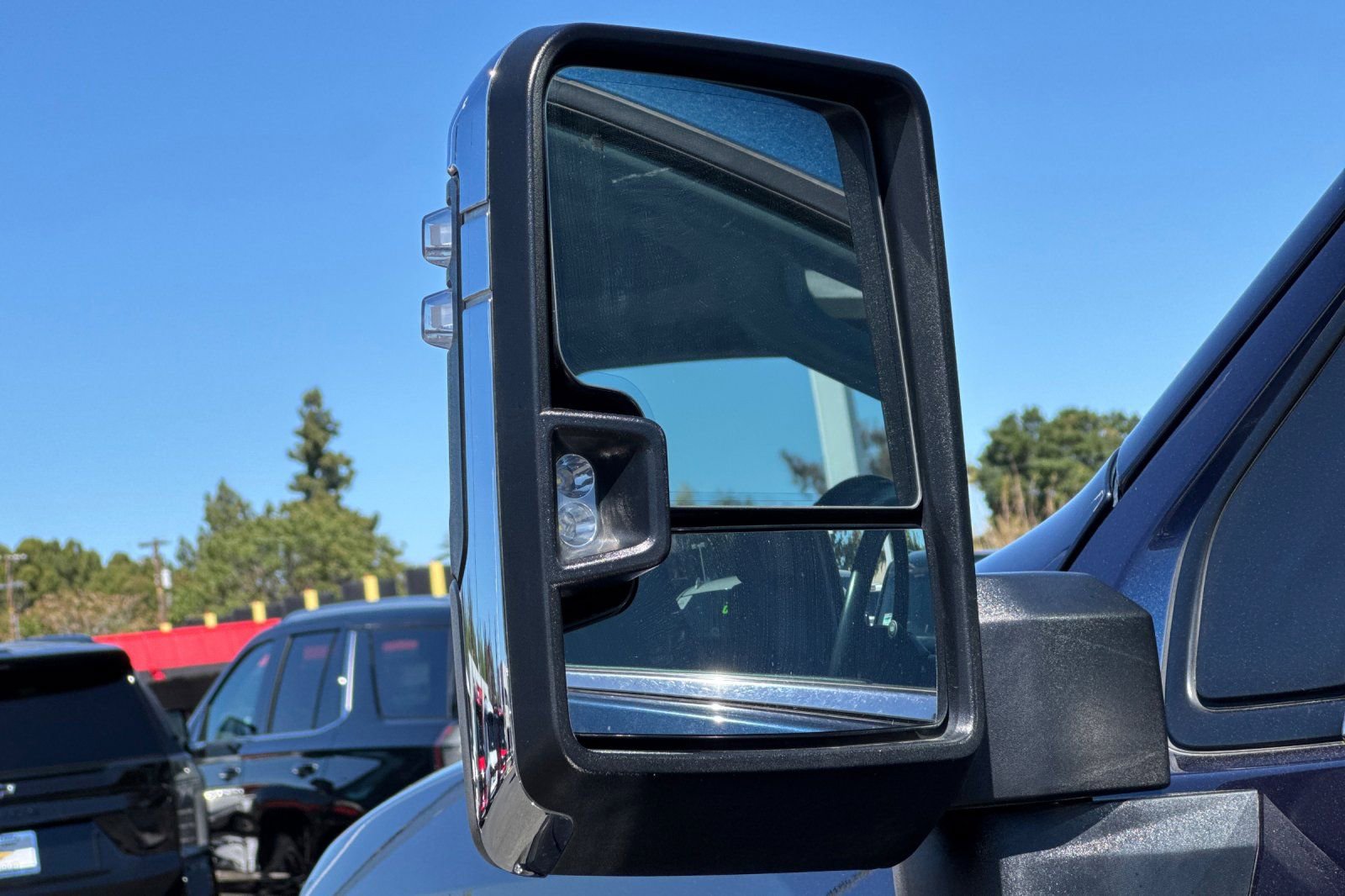 Used 2023 Chevrolet Silverado 2500 LTZ w/ LTZ Premium Package image 50