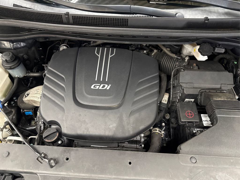 Used 2015 Kia Sedona LX w/ LX Convenience Package image 13