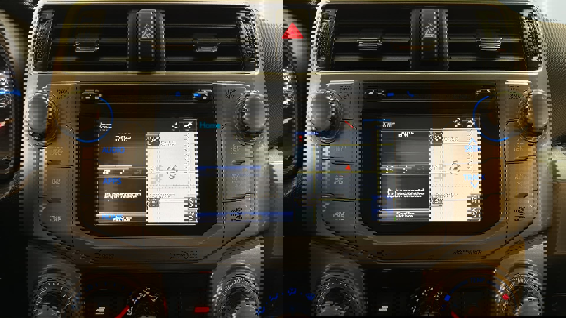 Used 2018 Toyota 4Runner SR5 AWD/4WD image 24