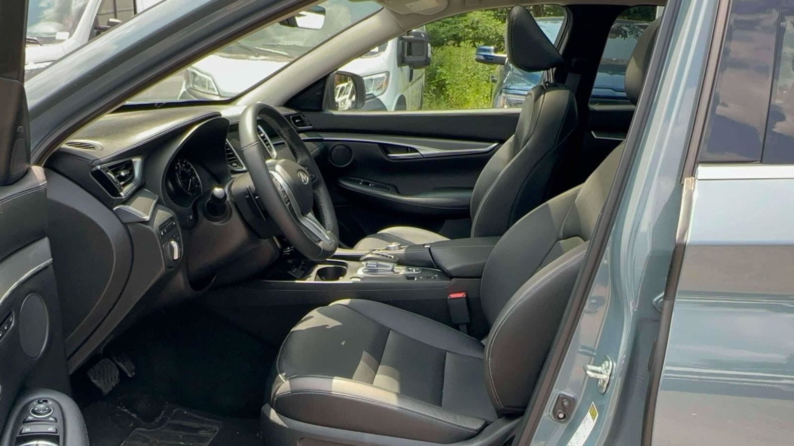 Used 2024 INFINITI QX50 Luxe AWD/4WD image 15