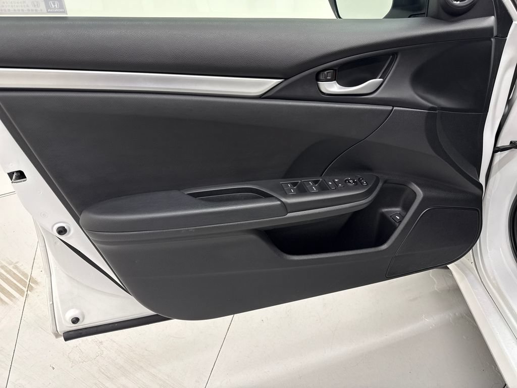 Used 2019 Honda Civic Sport image 11