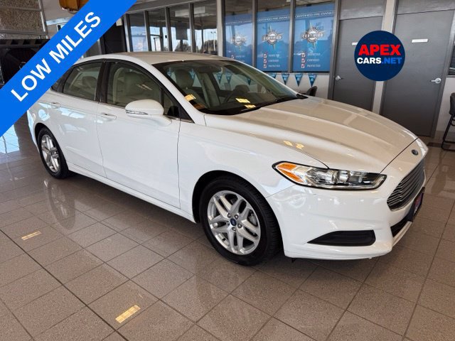 Used 2014 Ford Fusion SE FWD image 1