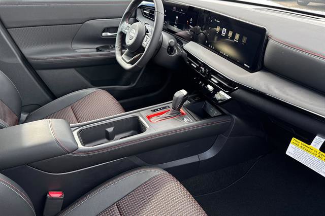 New 2026 Nissan Kicks SR w/ SR Premium Package image 14