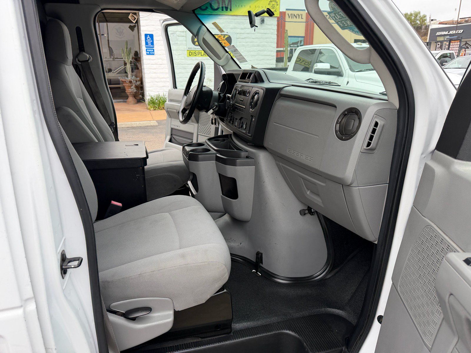 Used 2013 Ford E-150 and Econoline 150 w/ PWR Group RWD image 16