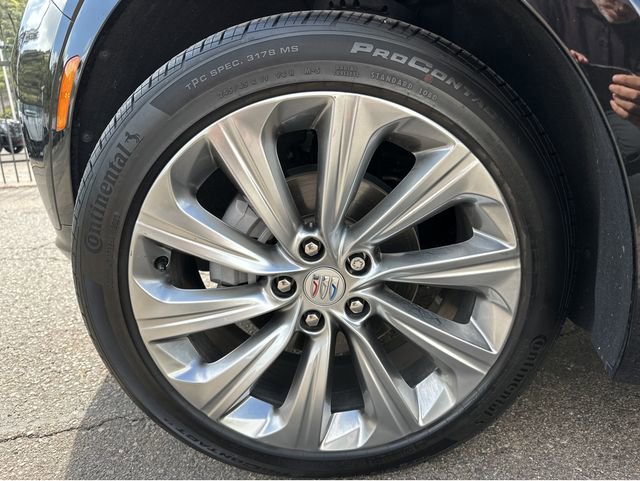 Certified 2024 Buick Envista Avenir image 4