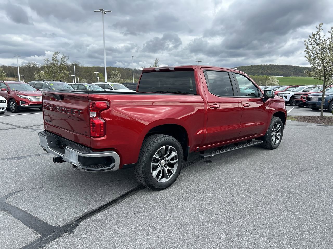 Used 2023 Chevrolet Silverado 1500 LT w/ Z71 Off-Road Package image 7