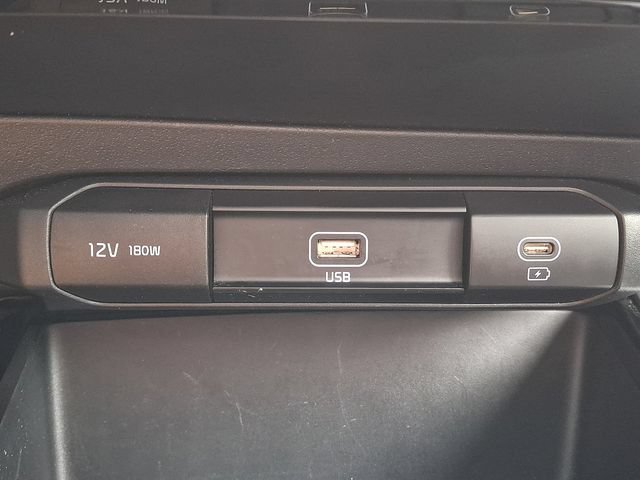 Certified 2024 Kia Niro LX FWD image 21