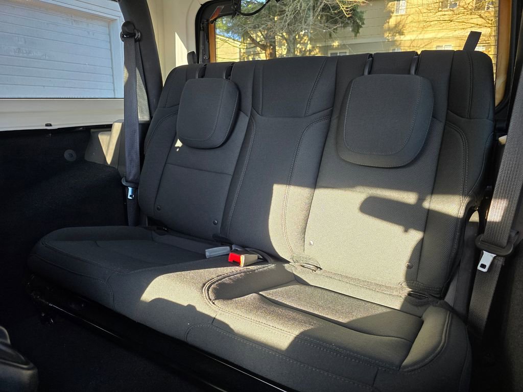 Used 2018 Jeep Wrangler Sport S image 46