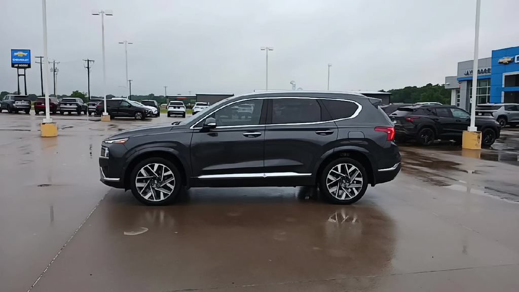 Used 2023 Hyundai Santa Fe Calligraphy FWD image 5