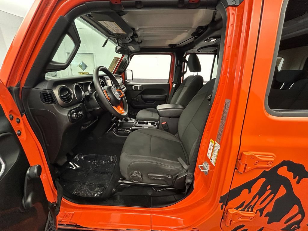 Used 2018 Jeep Wrangler Unlimited Sport AWD/4WD image 41