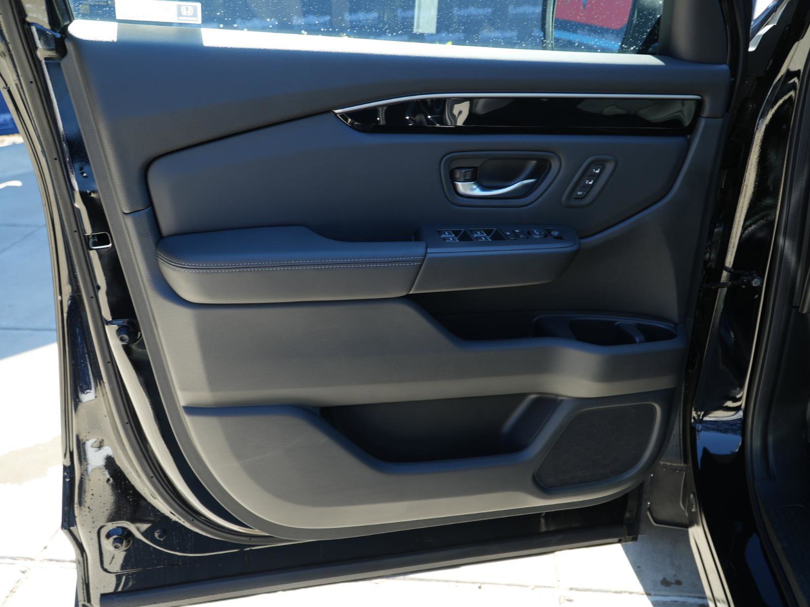 New 2025 Honda Pilot Touring image 12