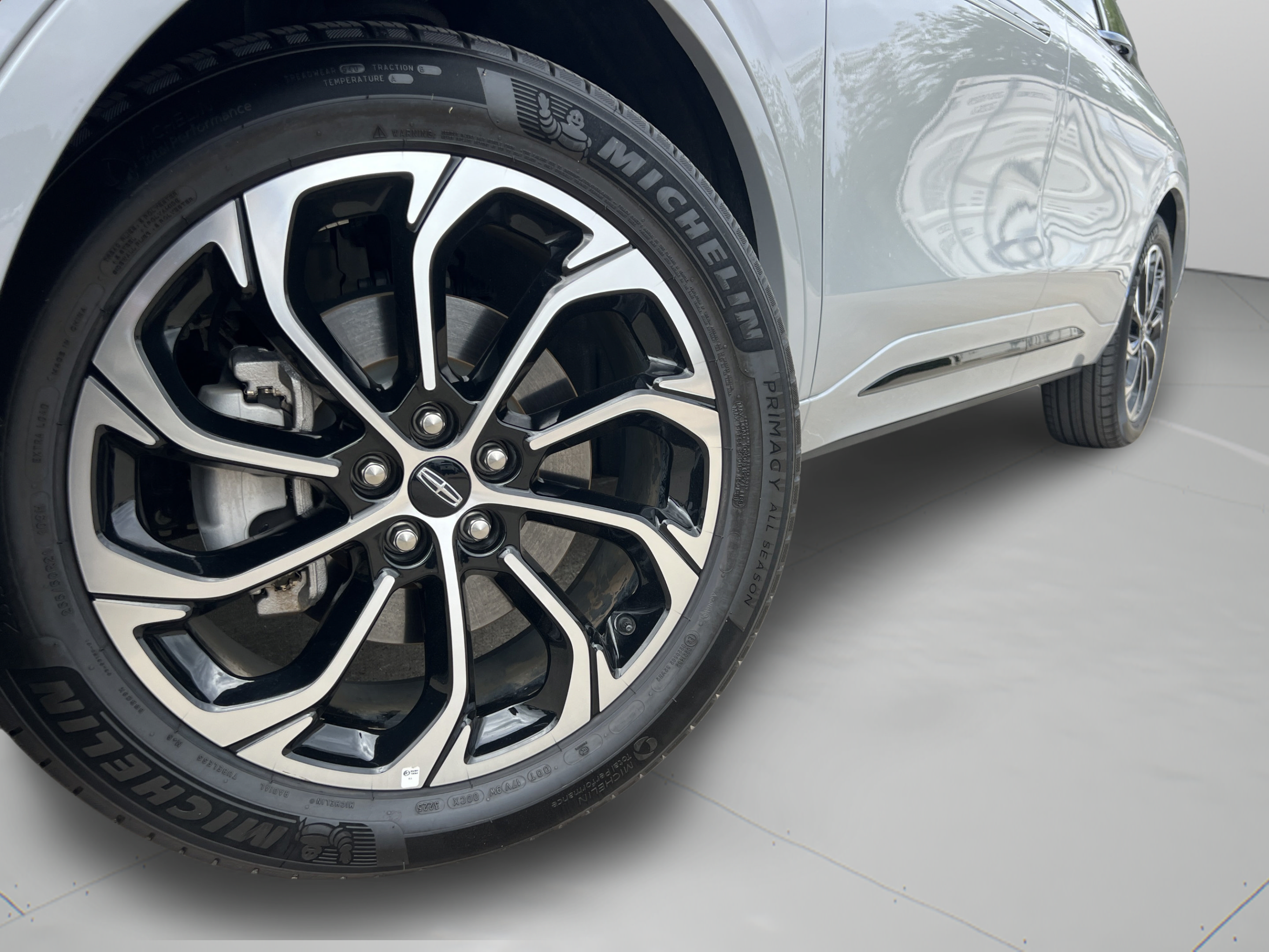 New 2026 Lincoln Nautilus Reserve AWD/4WD image 34