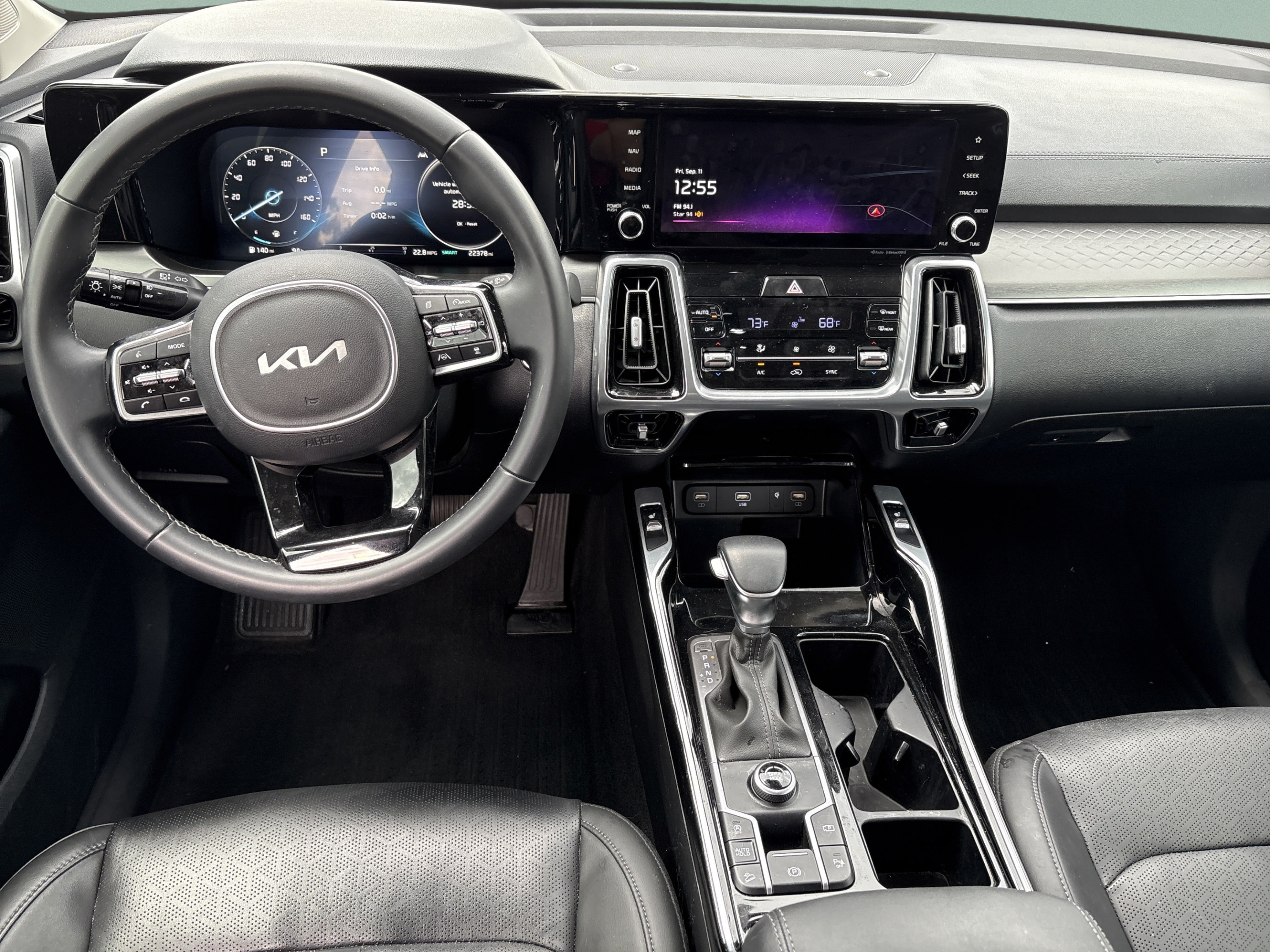 Certified 2023 Kia Sorento SX FWD image 9