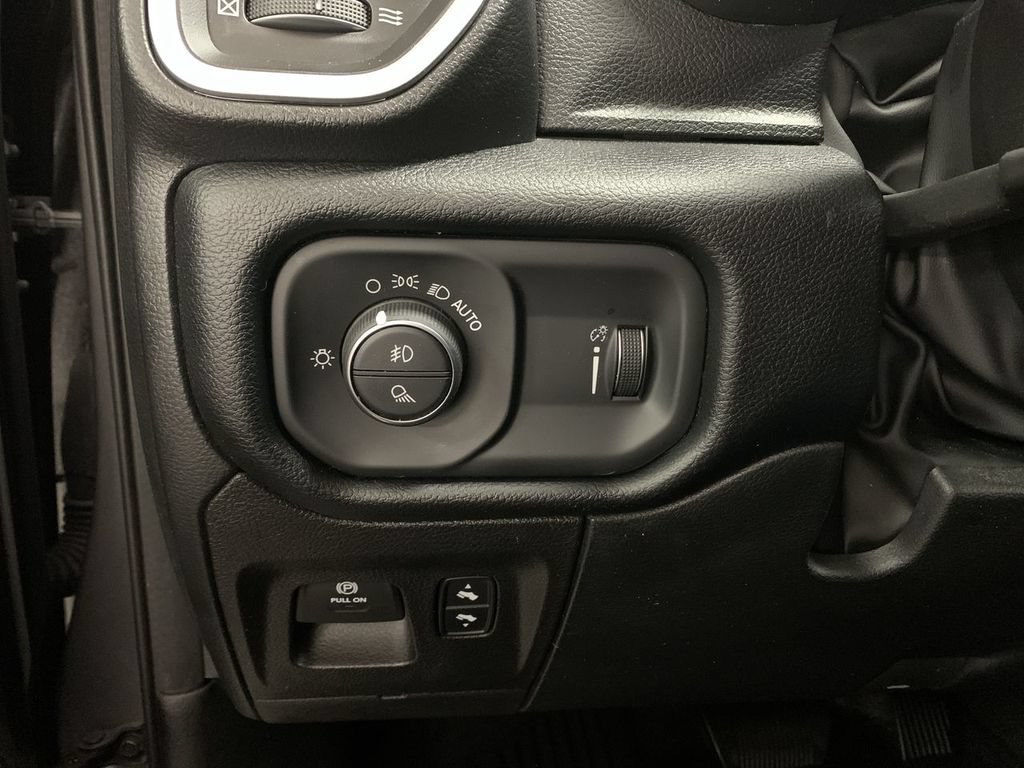 Used 2022 RAM 1500 Big Horn AWD/4WD image 46