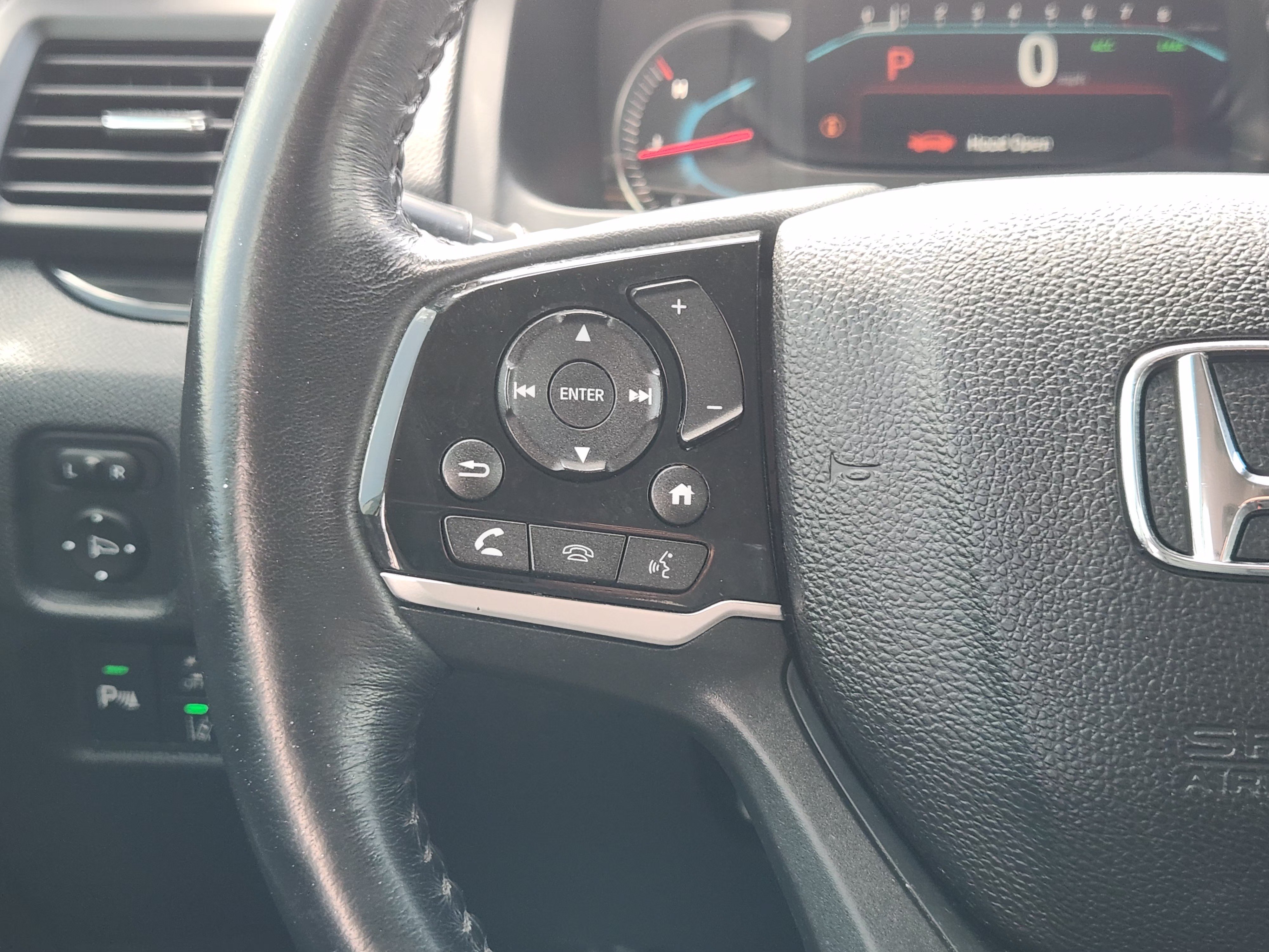 Used 2021 Honda Pilot Touring image 29