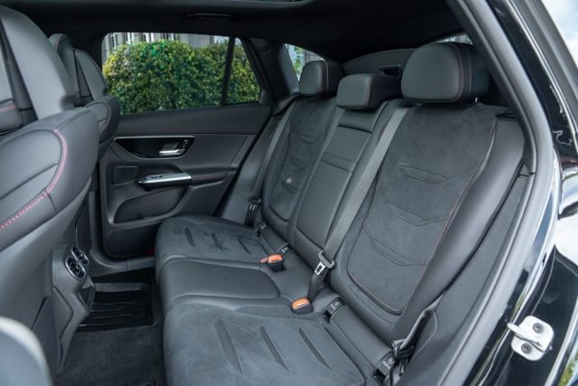 Used 2025 Mercedes-Benz GLC 43 AMG 4MATIC image 46