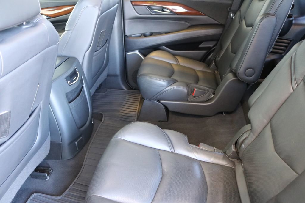 Used 2019 Cadillac Escalade Luxury image 27