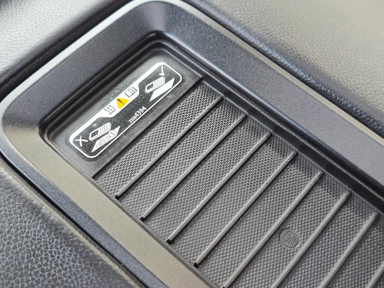 Used 2018 GMC Sierra 1500 Denali image 8