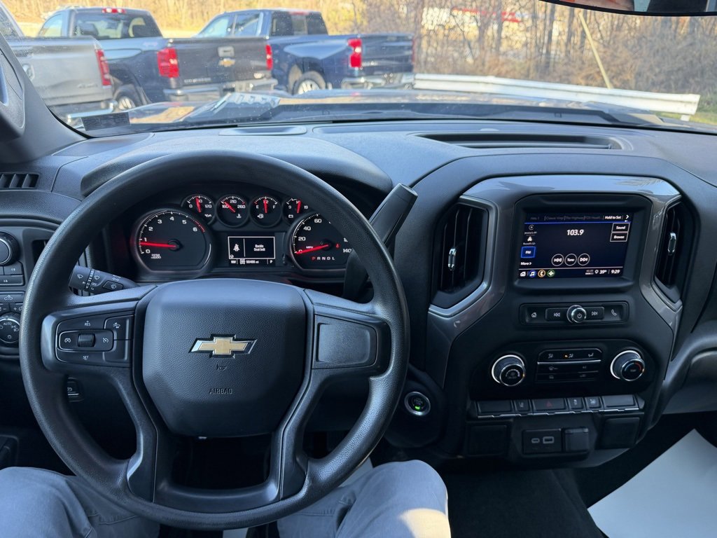 Used 2024 Chevrolet Silverado 2500 Custom image 30