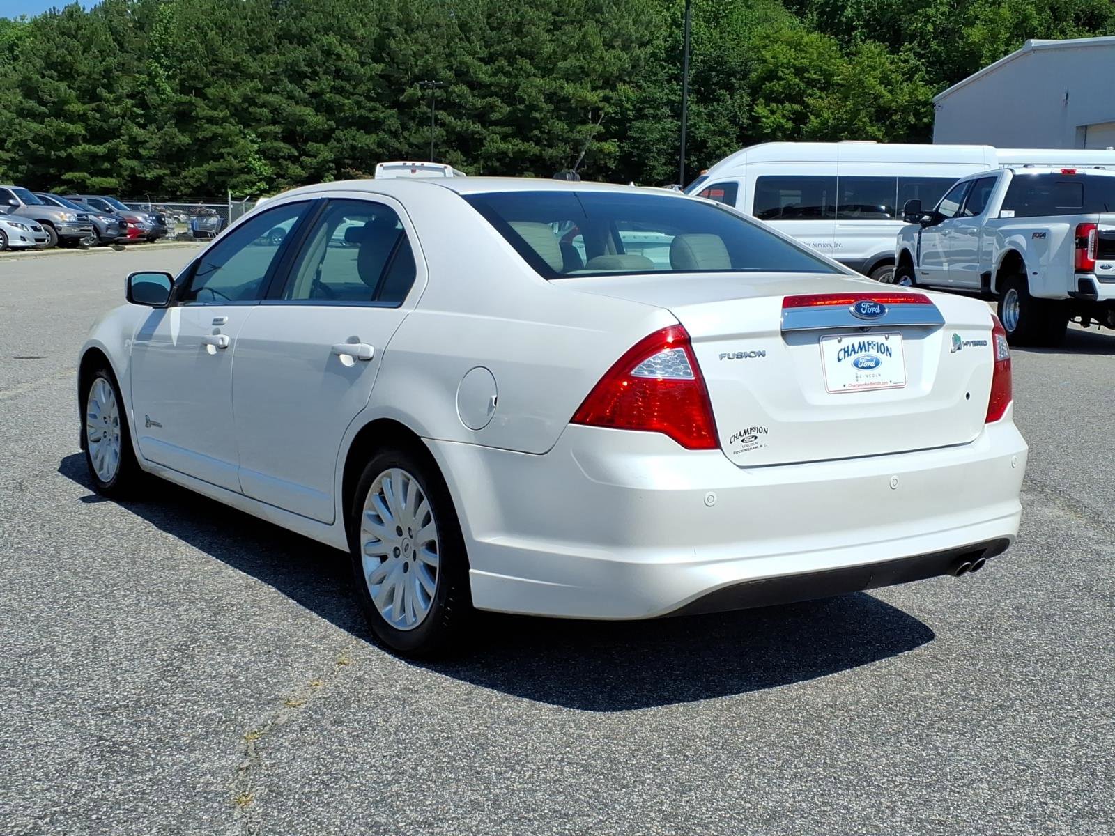 Used 2012 Ford Fusion Hybrid FWD image 23