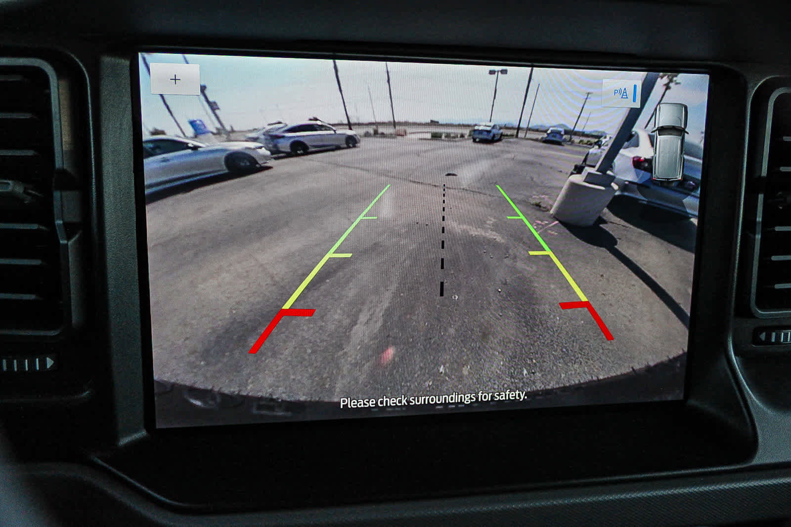 Used 2022 Ford Bronco Everglades image 23