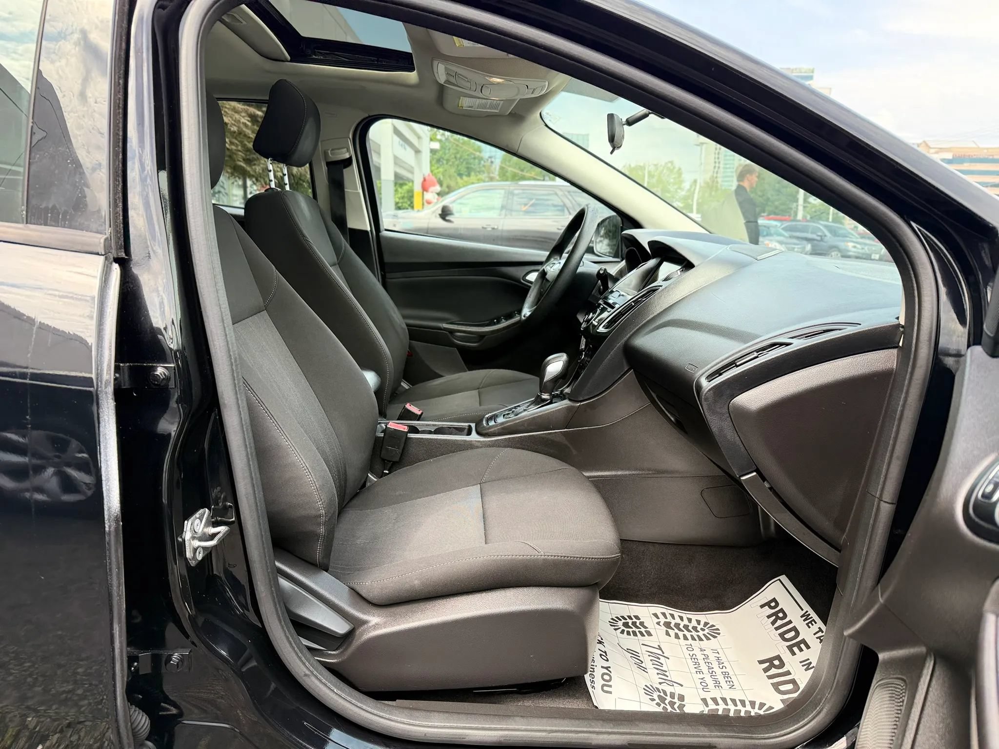 Used 2017 Ford Focus SEL FWD image 33