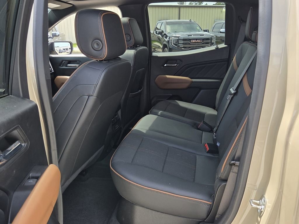Used 2024 GMC Canyon AT4 w/ Canyon Safety Plus Package AWD/4WD image 14