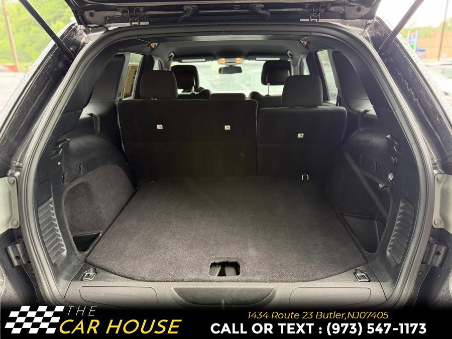 Used 2014 Jeep Grand Cherokee Laredo w/ Quick Order Package 23E AWD/4WD image 18