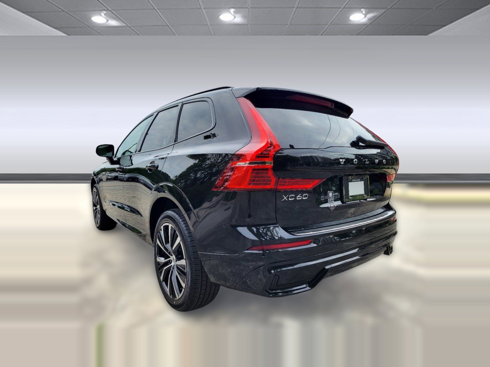 New 2024 Volvo XC60 B5 Ultimate w/ Protection Package Premier AWD/4WD image 3