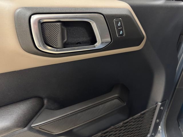 Used 2024 Ford Bronco Wildtrak image 7