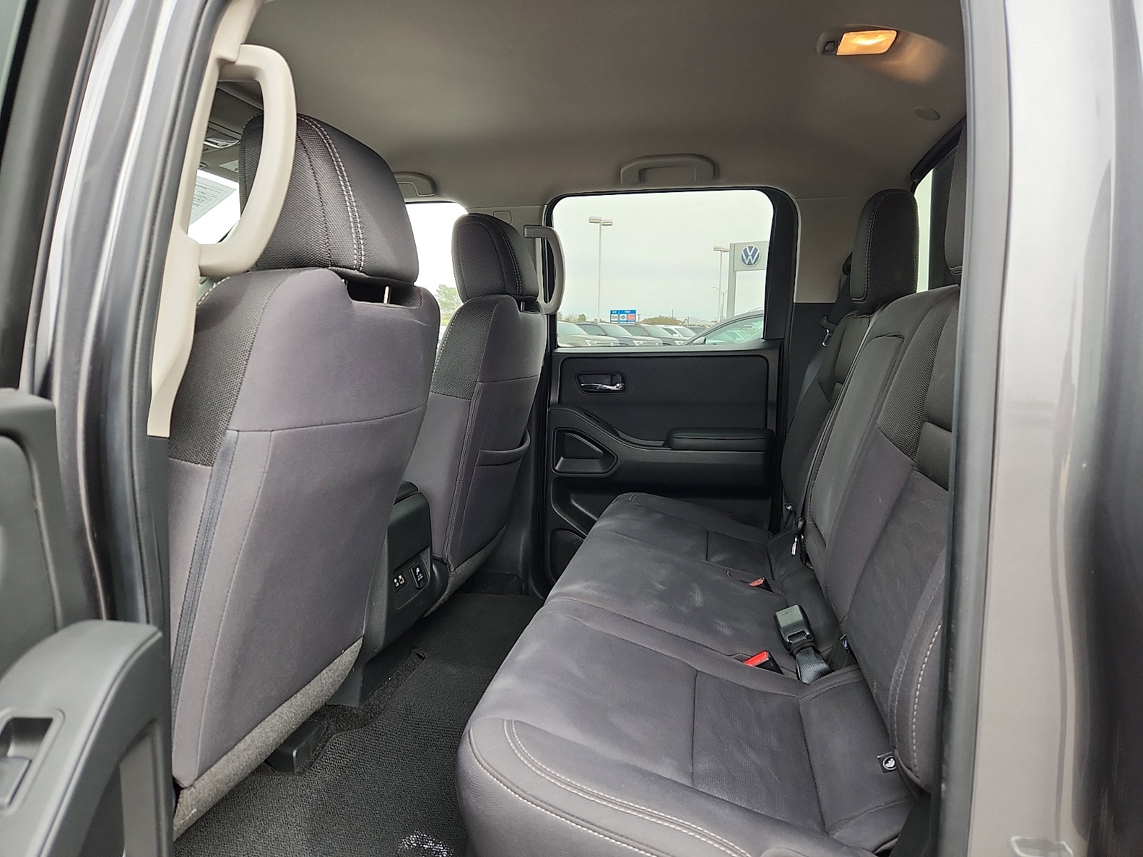 Used 2024 Nissan Frontier SV w/ SV Convenience Package image 12