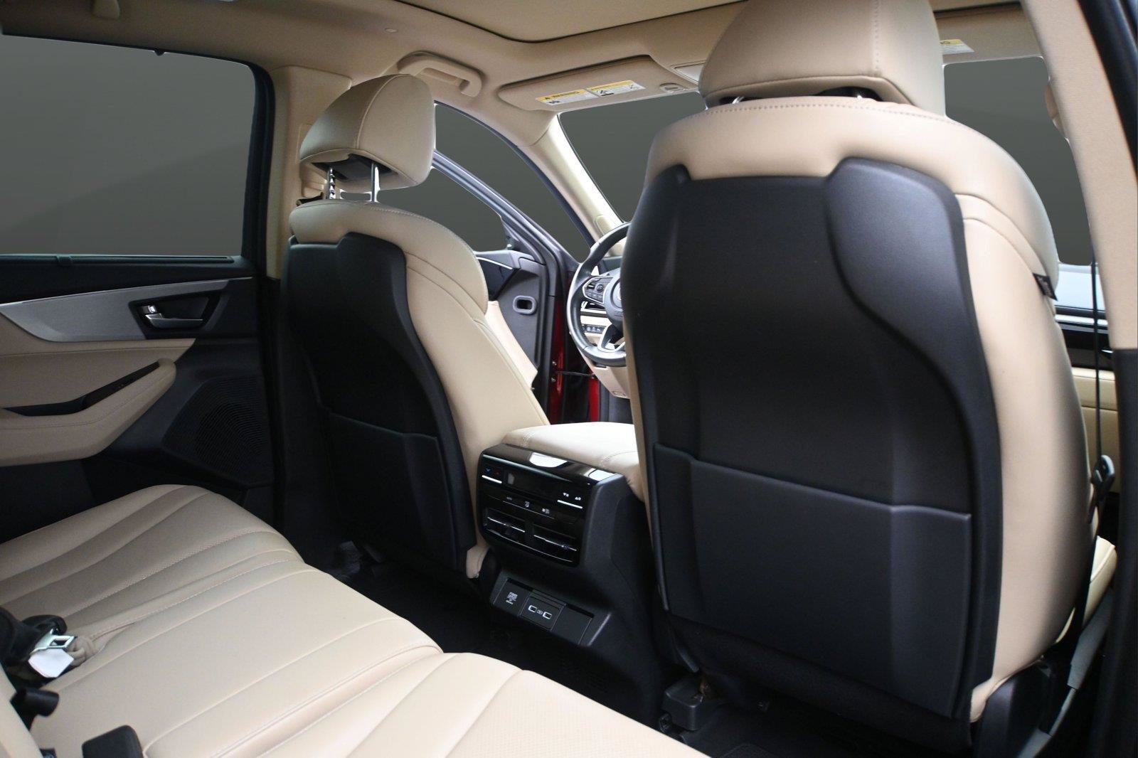 Certified 2024 Acura MDX w/ Technology Package AWD/4WD image 19