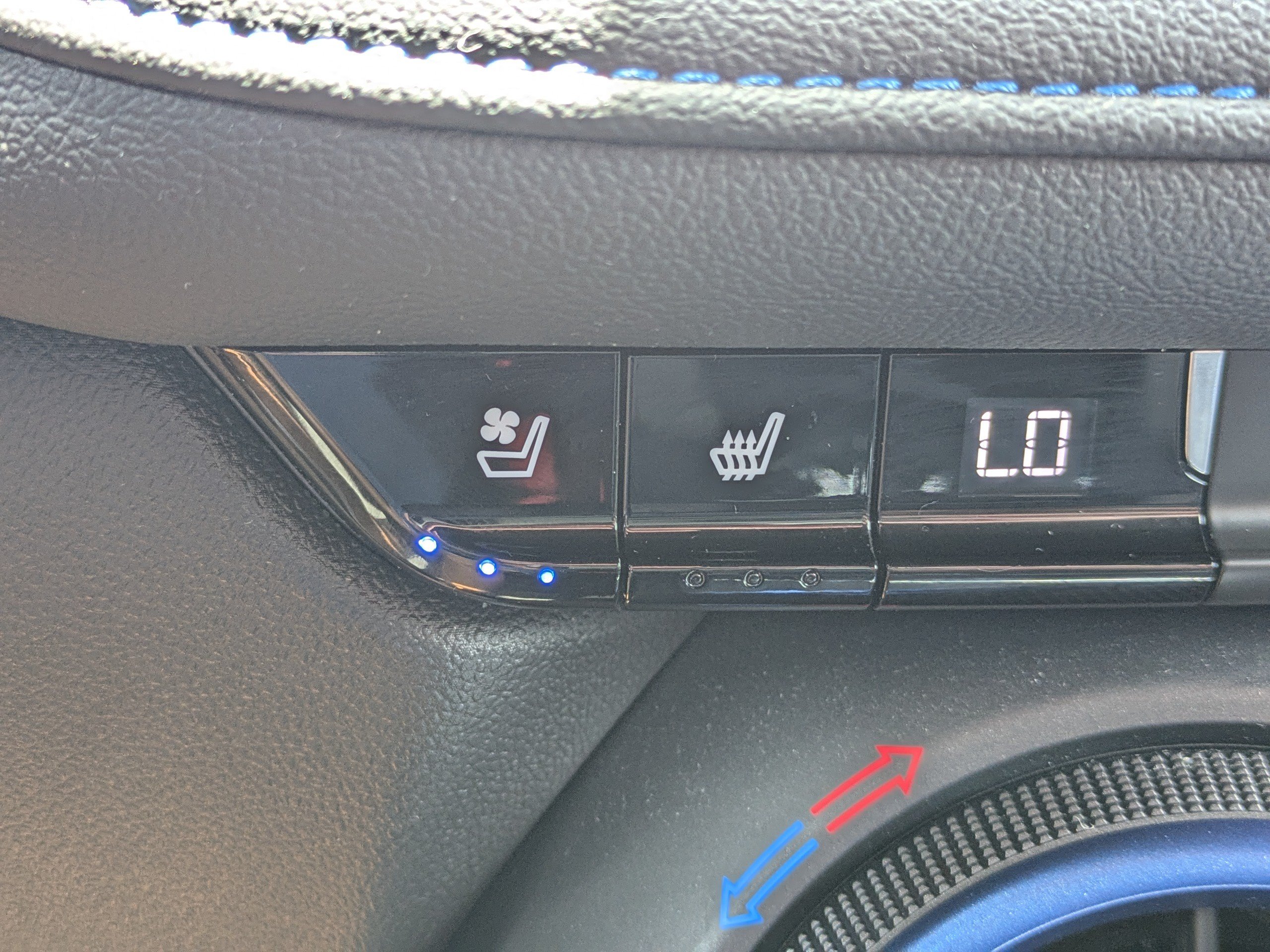 Used 2024 Chevrolet Blazer RS w/ Driver Confidence II Package FWD image 23