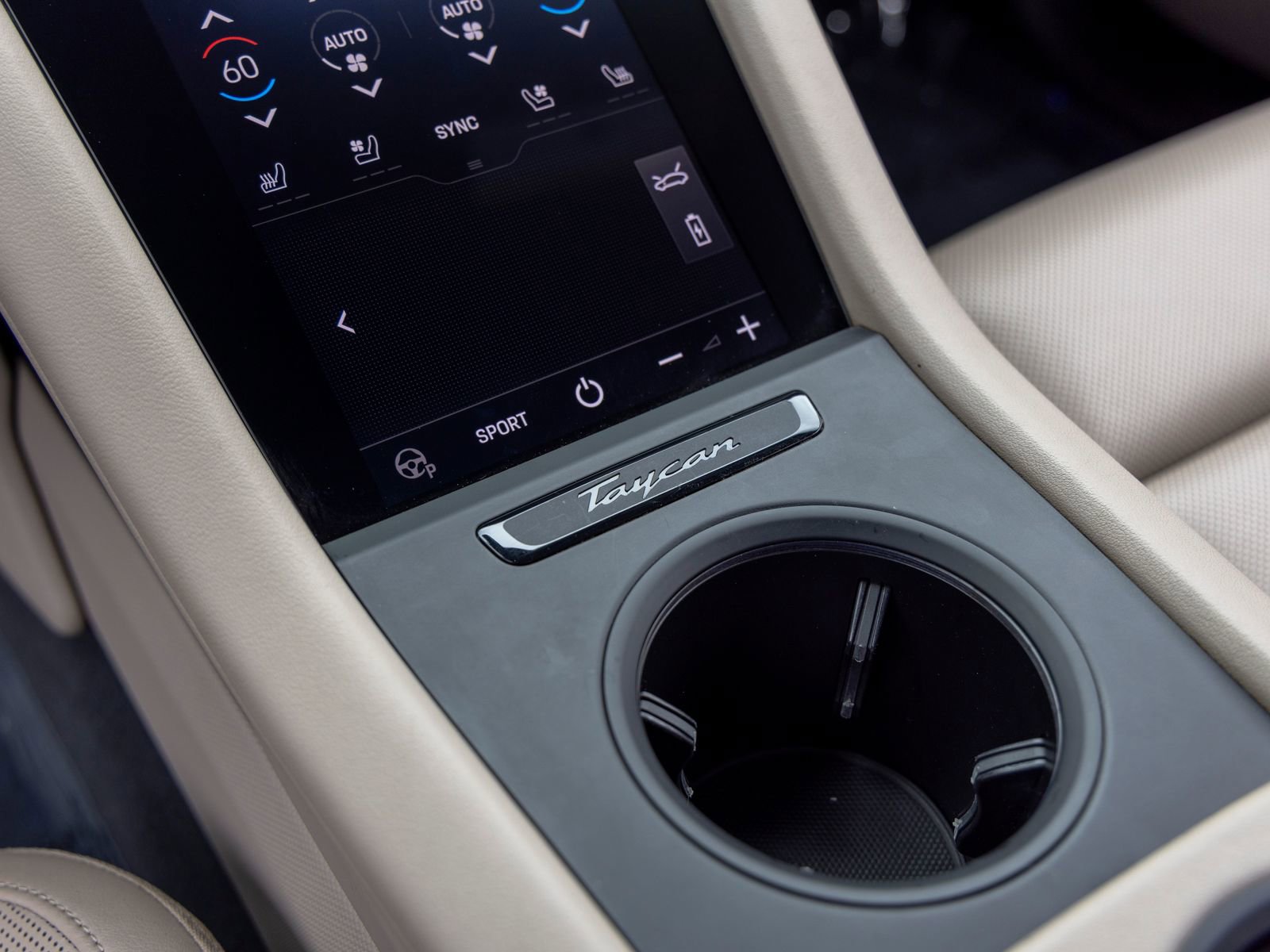 Certified 2022 Porsche Taycan 4S AWD/4WD image 39