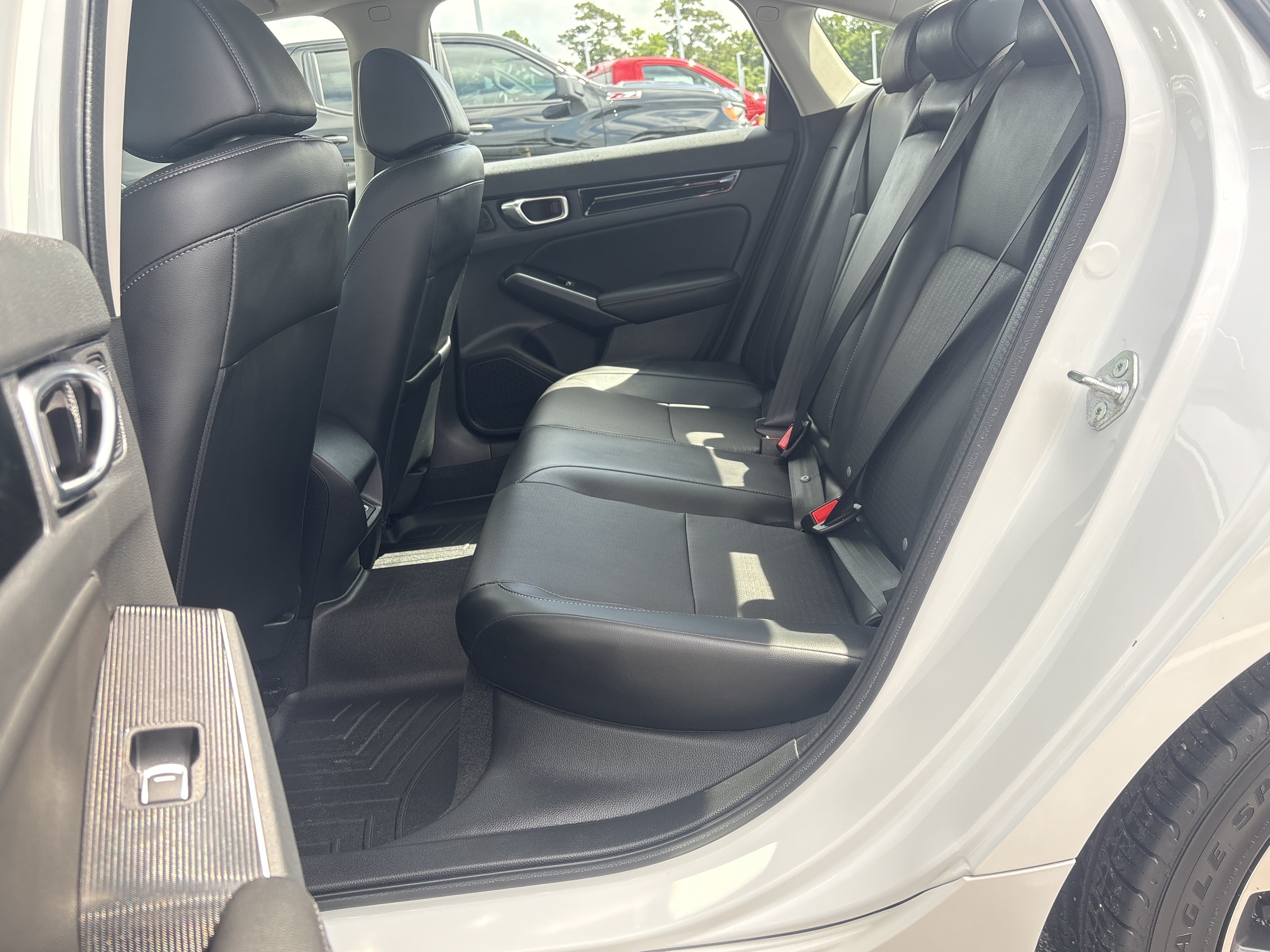 Used 2023 Honda Civic Touring image 31