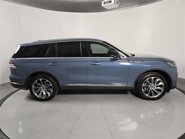 New 2026 Lincoln Aviator Reserve w/ Illumination Package image 3