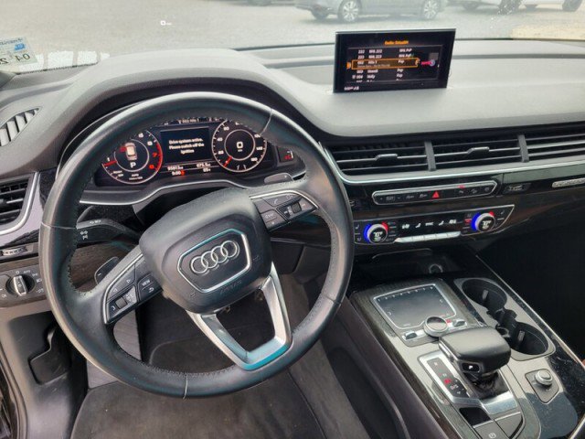 Used 2018 Audi Q7 3.0T Prestige w/ Prestige Package image 17