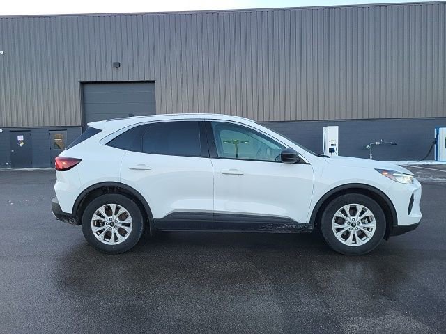 Used 2023 Ford Escape Active image 2