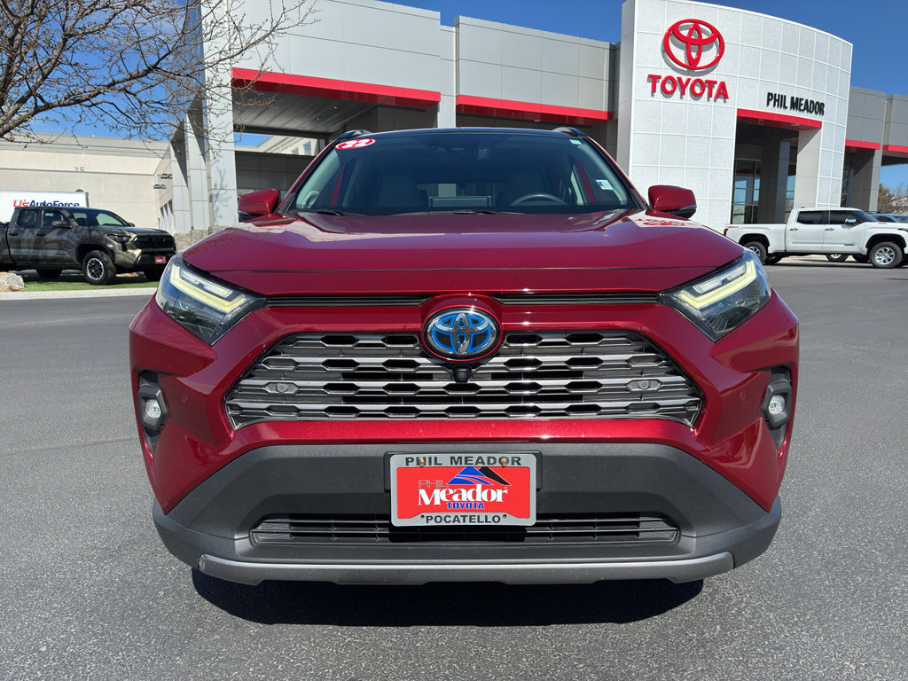 Used 2022 Toyota RAV4 Limited AWD/4WD image 6
