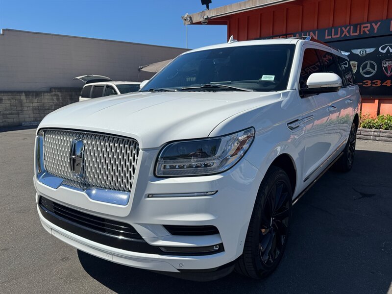 Used 2021 Lincoln Navigator L Reserve AWD/4WD image 9