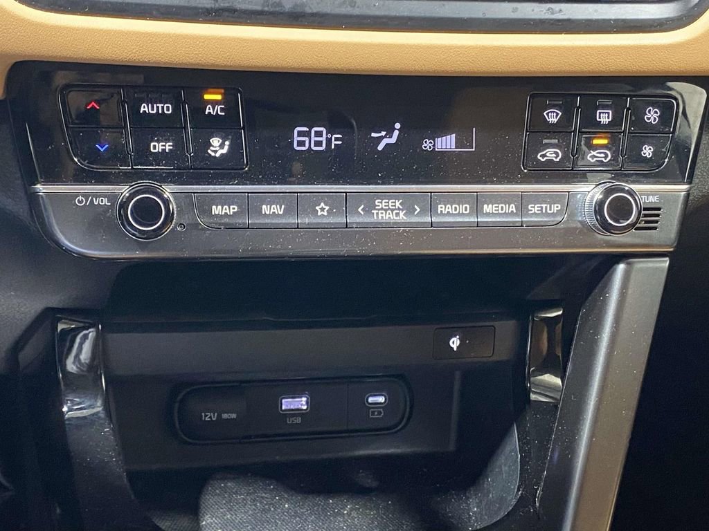 Used 2024 Kia Seltos EX image 29