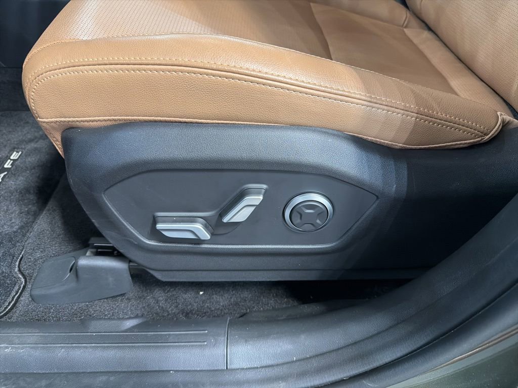 Used 2024 Hyundai Santa Fe Limited AWD/4WD image 30