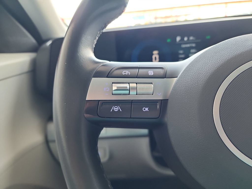 Used 2025 Hyundai Kona SEL AWD/4WD image 22