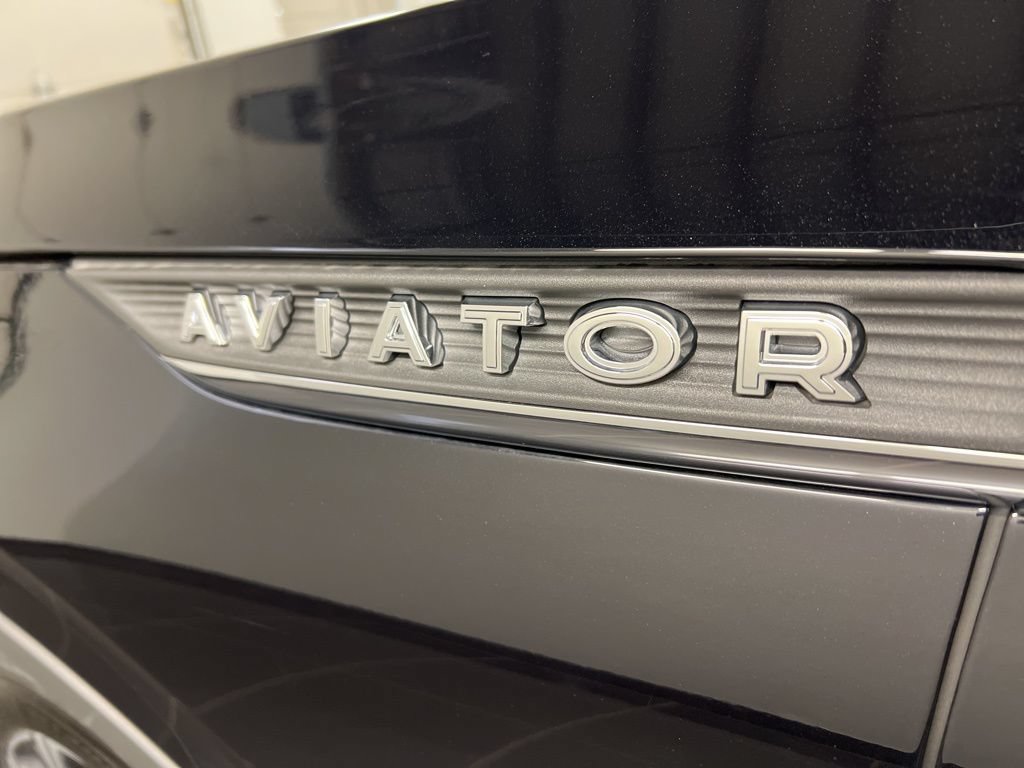 Used 2026 Lincoln Aviator AWD image 39