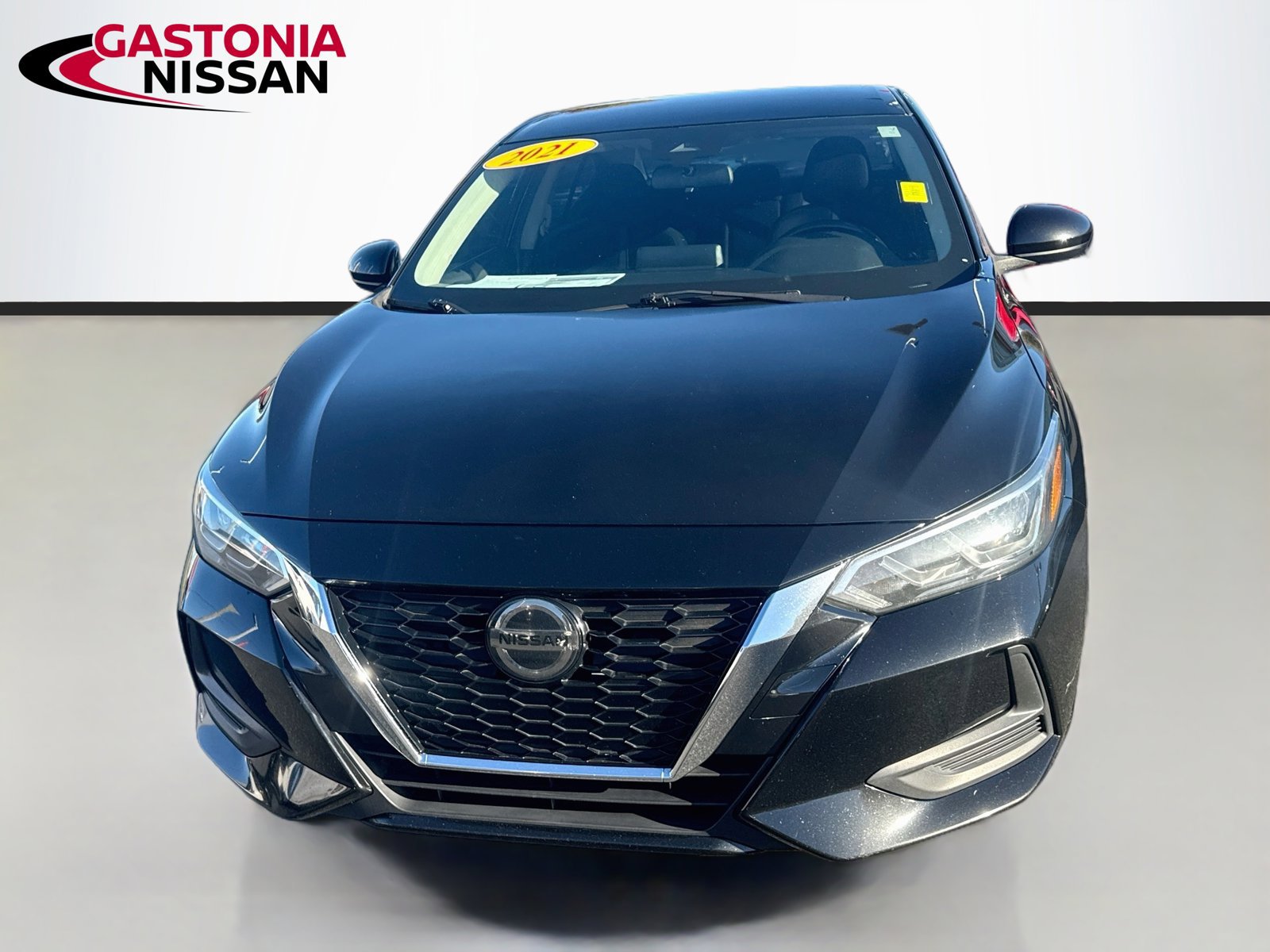 Used 2021 Nissan Sentra SV FWD image 2