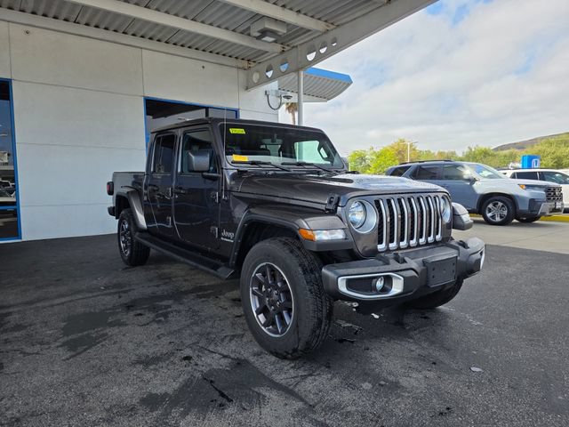 Used 2022 Jeep Gladiator Overland w/ Cold Weather Group AWD/4WD image 3
