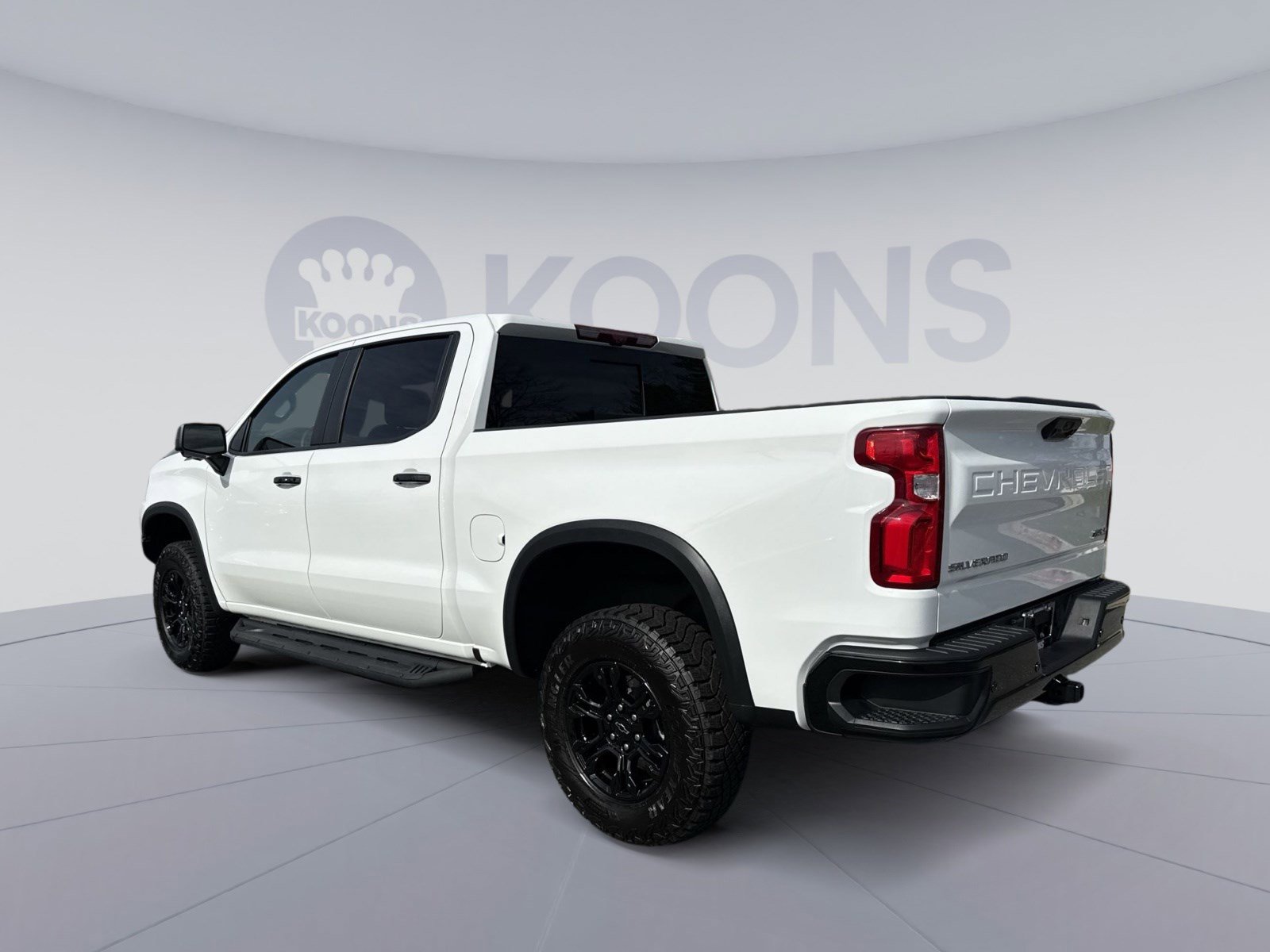 Used 2025 Chevrolet Silverado 1500 ZR2 w/ Technology Package image 4