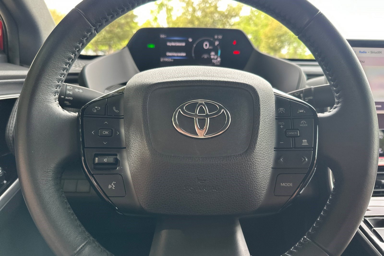 Used 2023 Toyota bZ4X XLE w/ Weather Package image 28