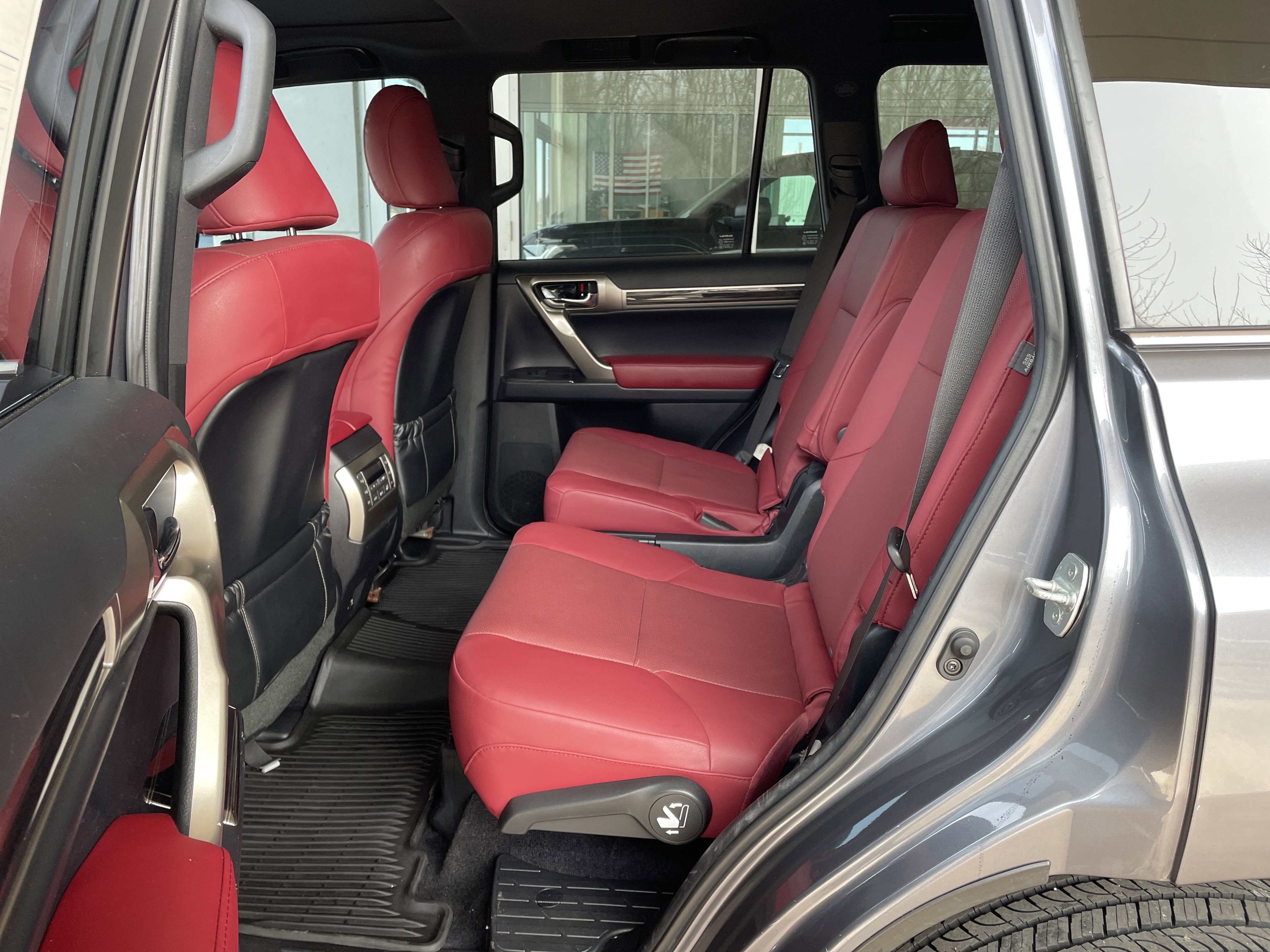 Used 2020 Lexus GX 460 Premium image 18