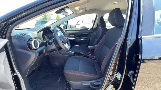 Used 2020 Nissan Versa SR FWD image 32